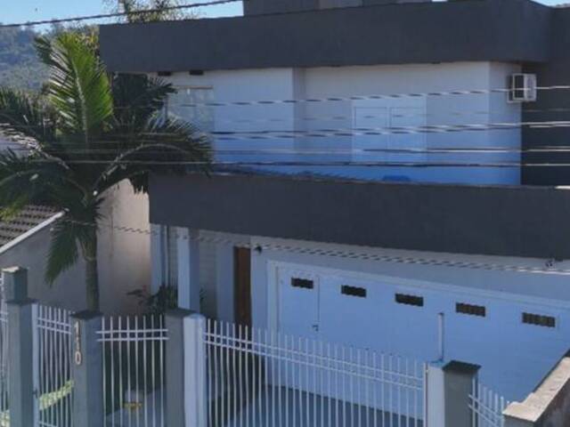 #6 - Casa de alto padrão para Venda em Montenegro - RS - 1